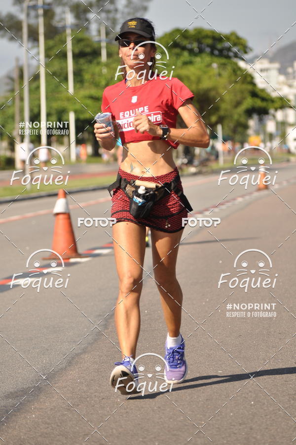 Buy your photos of the event21KES - Meia Maratona do Esprito Santo on Fotop