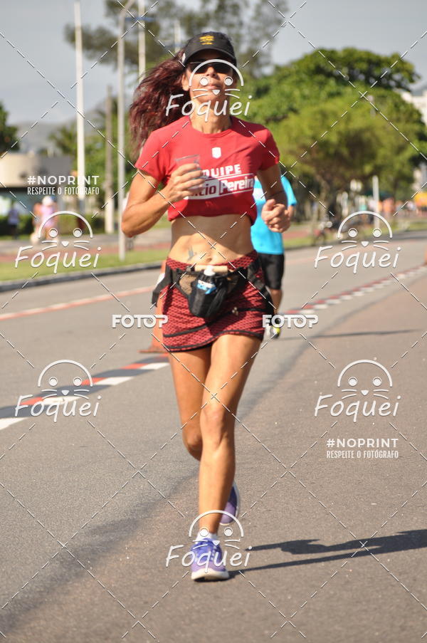 Buy your photos of the event21KES - Meia Maratona do Esprito Santo on Fotop