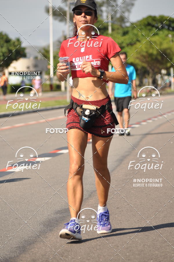 Buy your photos of the event21KES - Meia Maratona do Esprito Santo on Fotop