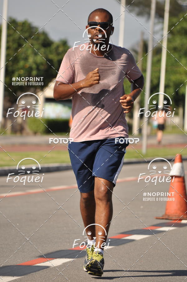 Buy your photos of the event21KES - Meia Maratona do Esprito Santo on Fotop