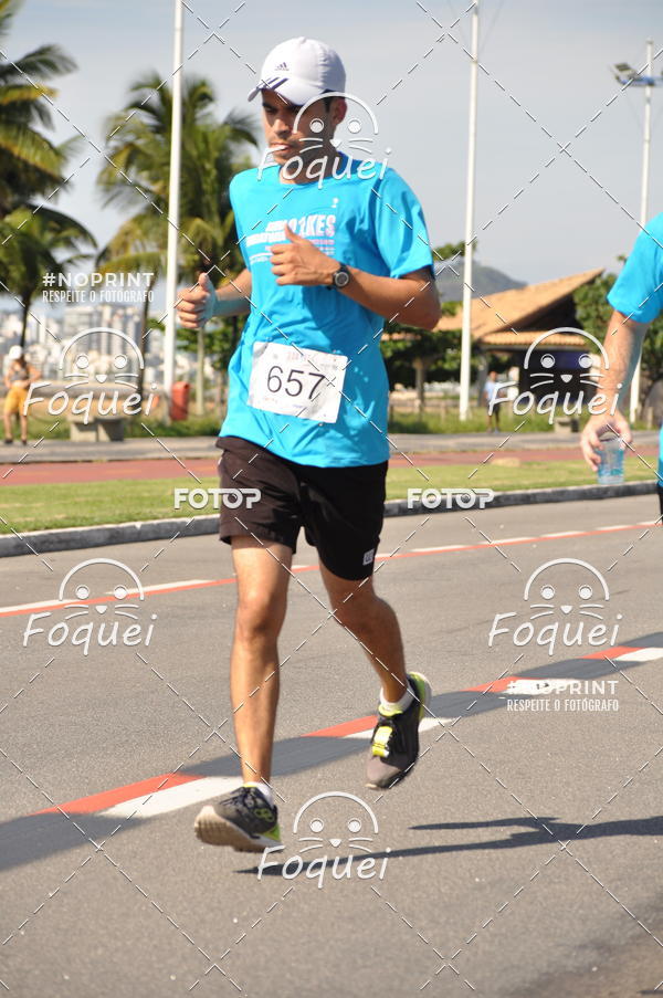 Buy your photos of the event21KES - Meia Maratona do Esprito Santo on Fotop