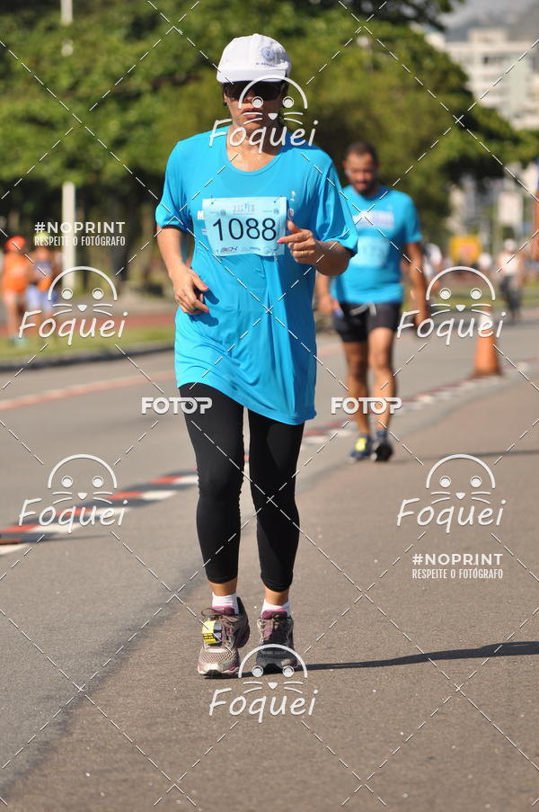 Buy your photos of the event21KES - Meia Maratona do Esprito Santo on Fotop