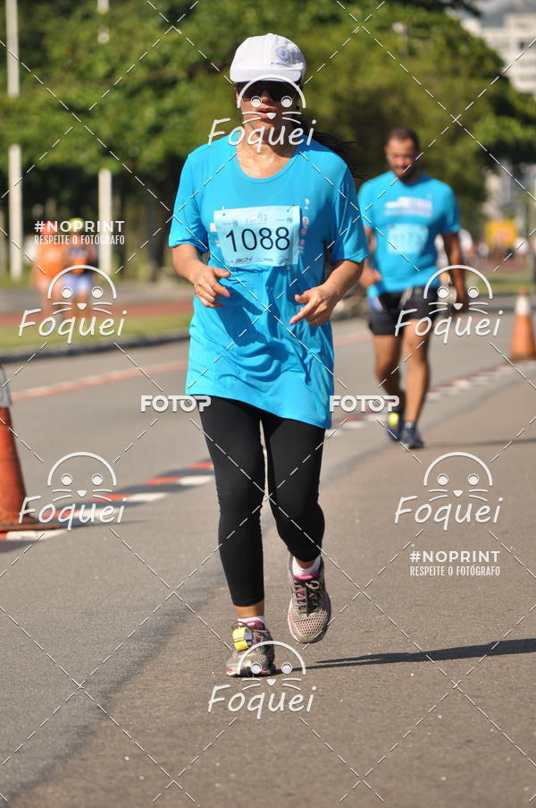 Buy your photos of the event21KES - Meia Maratona do Esprito Santo on Fotop