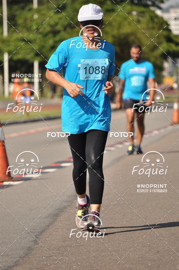 Buy your photos of the event21KES - Meia Maratona do Esprito Santo on Fotop