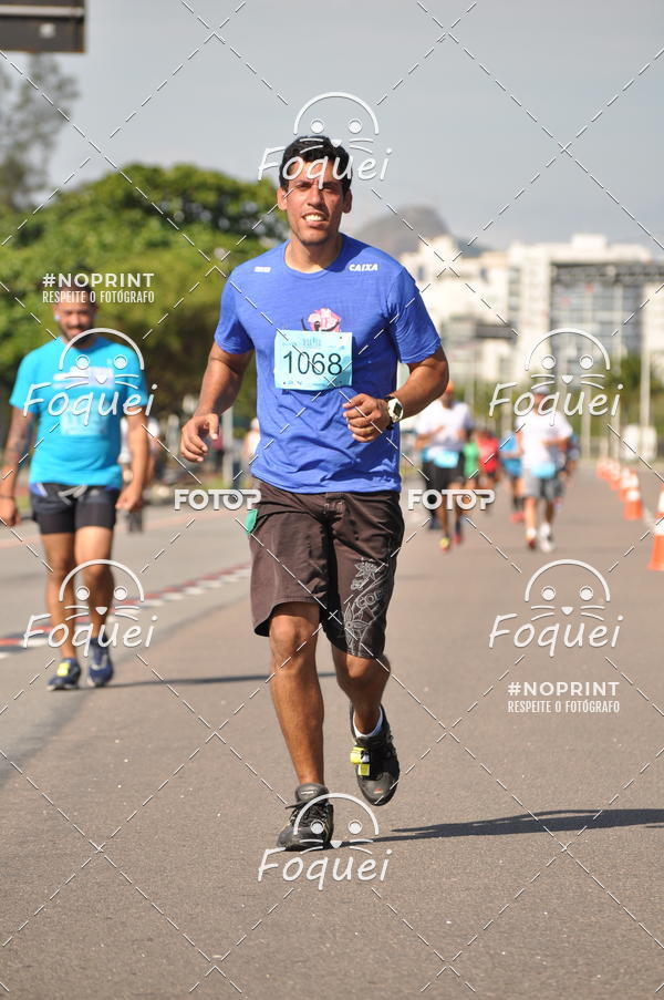 Buy your photos of the event21KES - Meia Maratona do Esprito Santo on Fotop