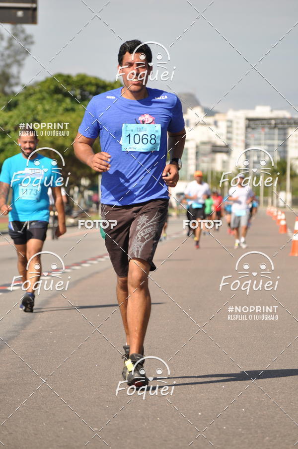 Buy your photos of the event21KES - Meia Maratona do Esprito Santo on Fotop