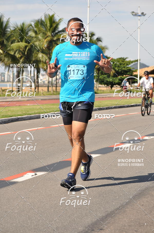 Buy your photos of the event21KES - Meia Maratona do Esprito Santo on Fotop
