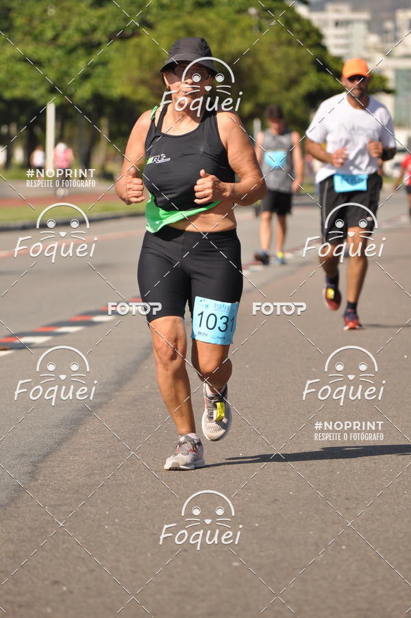 Buy your photos of the event21KES - Meia Maratona do Esprito Santo on Fotop