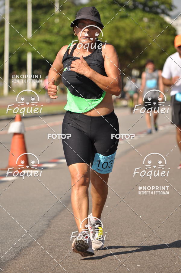Buy your photos of the event21KES - Meia Maratona do Esprito Santo on Fotop