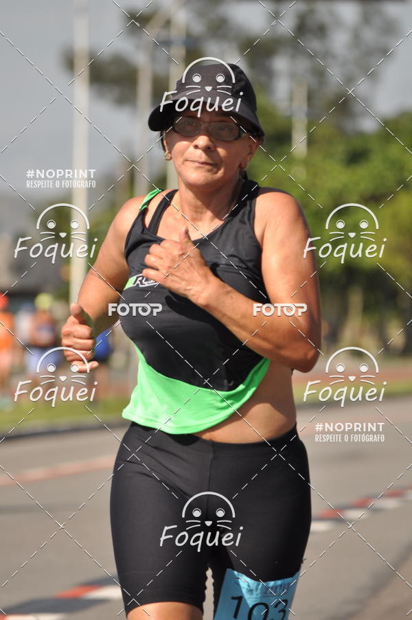 Buy your photos of the event21KES - Meia Maratona do Esprito Santo on Fotop