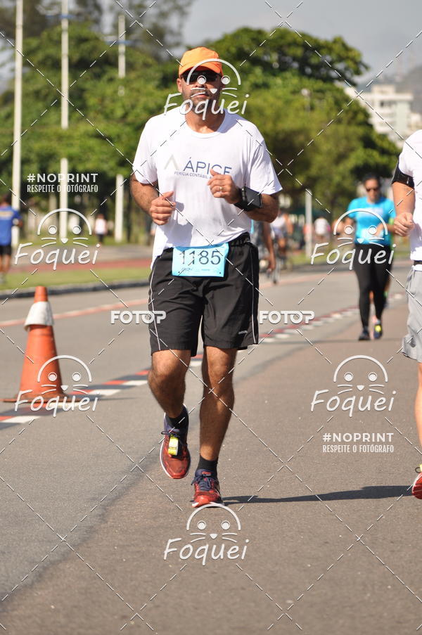 Buy your photos of the event21KES - Meia Maratona do Esprito Santo on Fotop