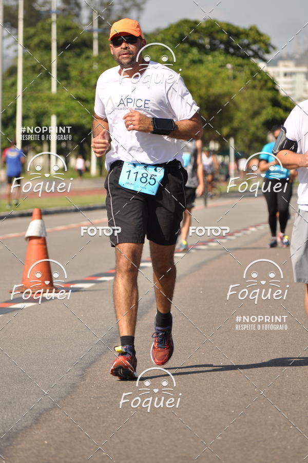 Buy your photos of the event21KES - Meia Maratona do Esprito Santo on Fotop