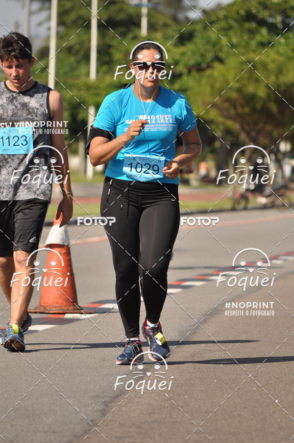 Buy your photos of the event21KES - Meia Maratona do Esprito Santo on Fotop