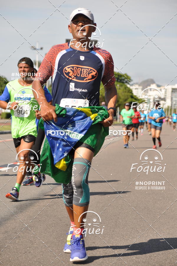 Buy your photos of the event21KES - Meia Maratona do Esprito Santo on Fotop