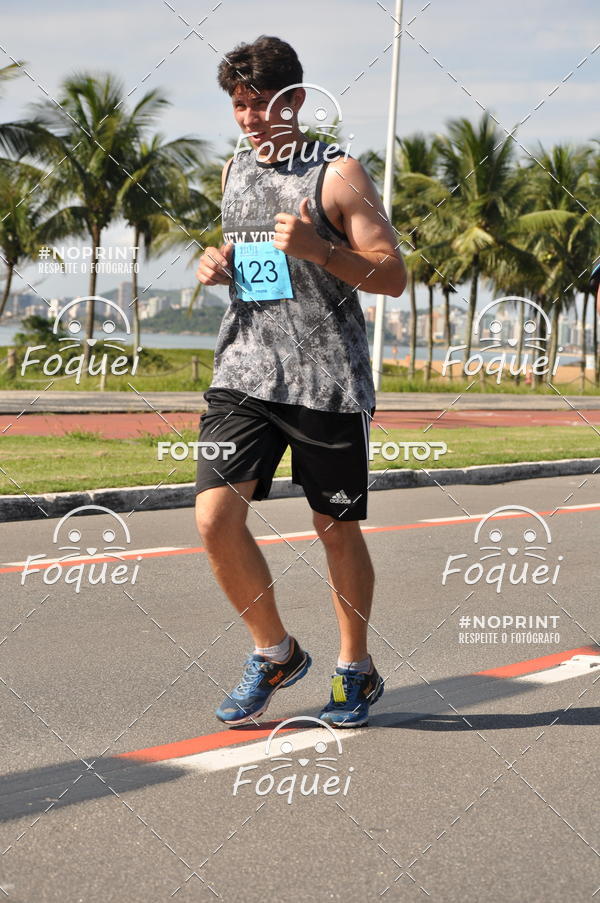 Buy your photos of the event21KES - Meia Maratona do Esprito Santo on Fotop