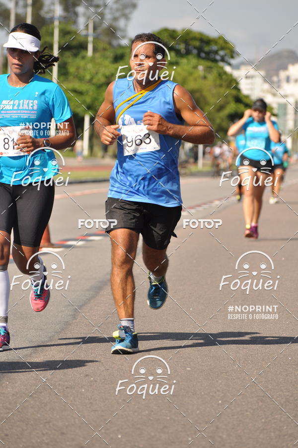 Buy your photos of the event21KES - Meia Maratona do Esprito Santo on Fotop