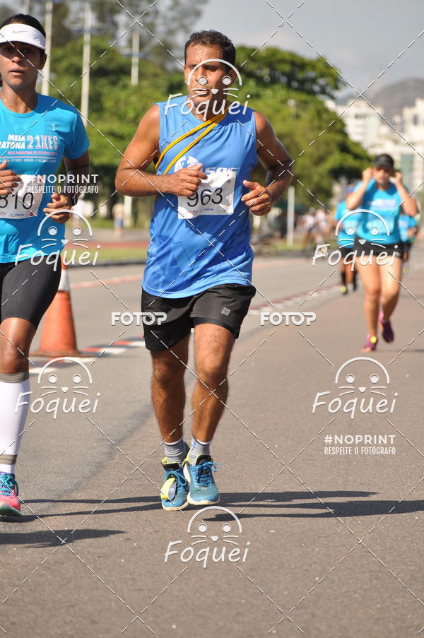 Buy your photos of the event21KES - Meia Maratona do Esprito Santo on Fotop