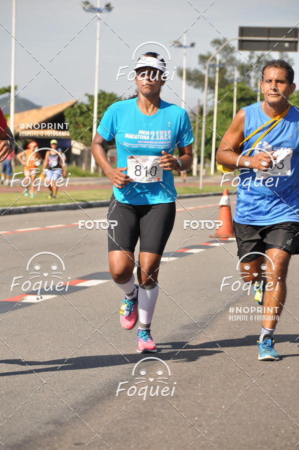 Buy your photos of the event21KES - Meia Maratona do Esprito Santo on Fotop