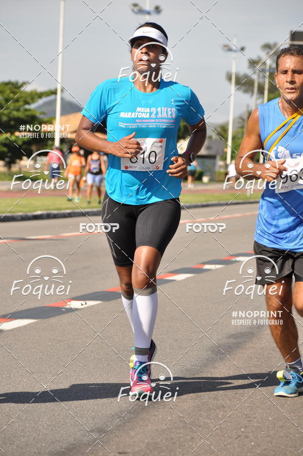 Buy your photos of the event21KES - Meia Maratona do Esprito Santo on Fotop