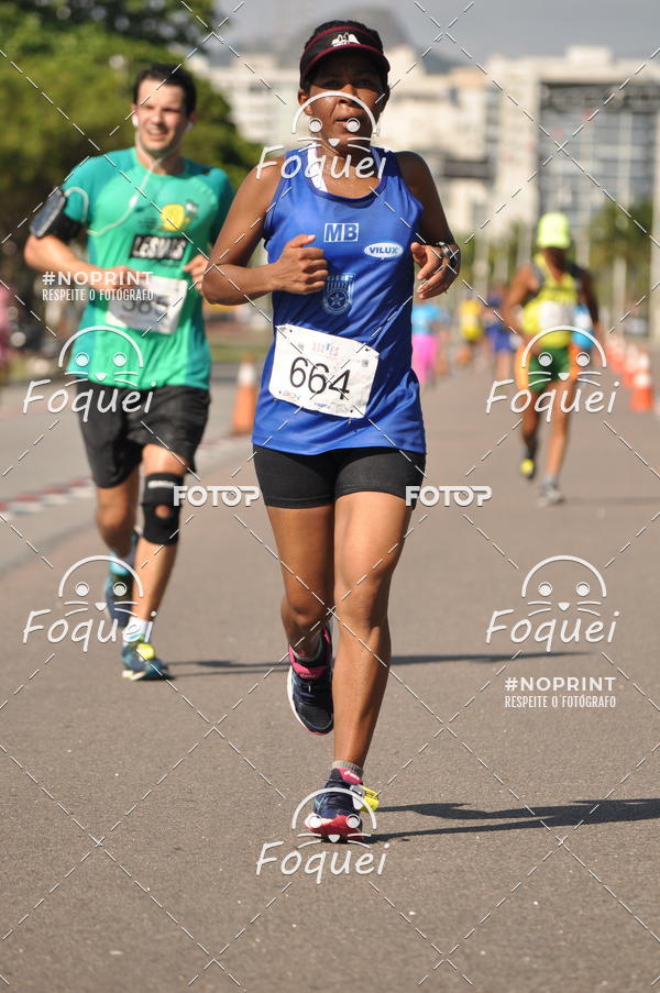 Buy your photos of the event21KES - Meia Maratona do Esprito Santo on Fotop
