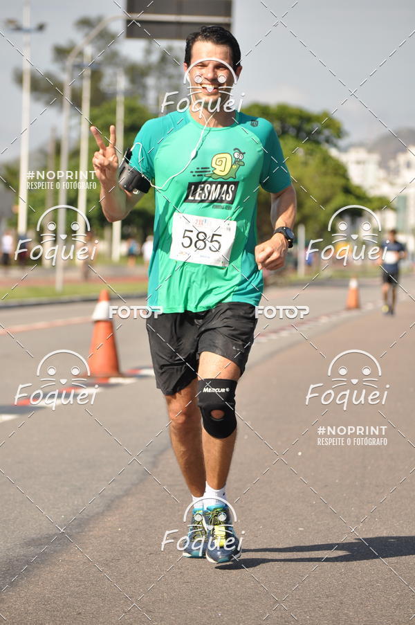 Buy your photos of the event21KES - Meia Maratona do Esprito Santo on Fotop