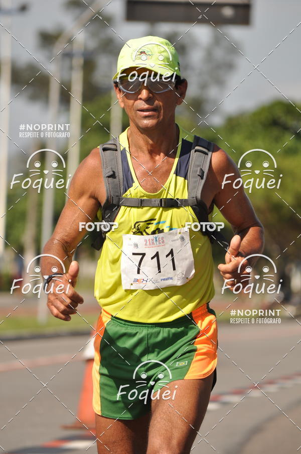 Buy your photos of the event21KES - Meia Maratona do Esprito Santo on Fotop