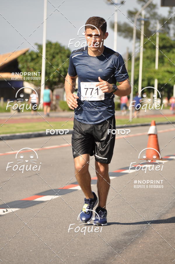 Buy your photos of the event21KES - Meia Maratona do Esprito Santo on Fotop