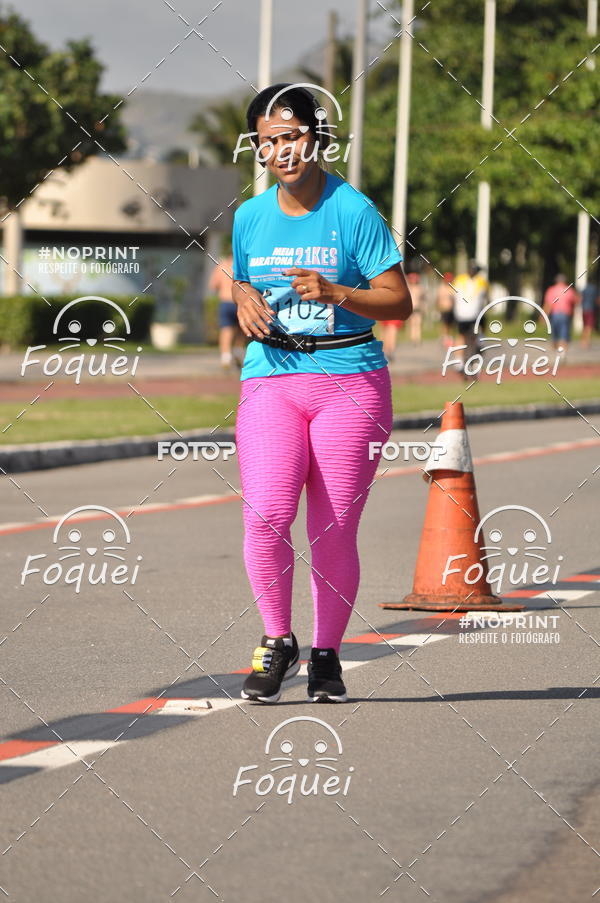 Buy your photos of the event21KES - Meia Maratona do Esprito Santo on Fotop