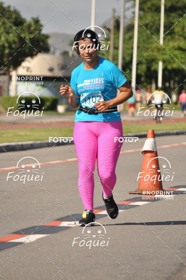 Buy your photos of the event21KES - Meia Maratona do Esprito Santo on Fotop