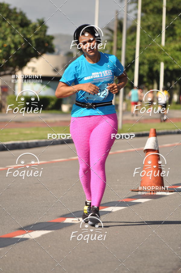 Buy your photos of the event21KES - Meia Maratona do Esprito Santo on Fotop
