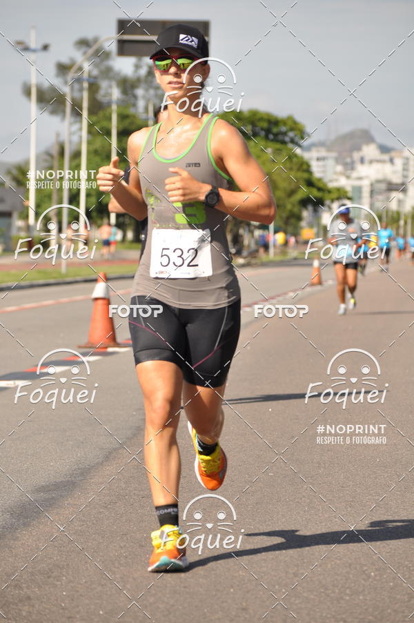 Buy your photos of the event21KES - Meia Maratona do Esprito Santo on Fotop