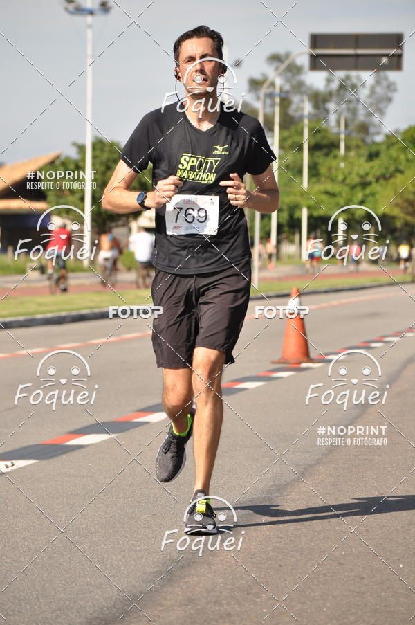 Buy your photos of the event21KES - Meia Maratona do Esprito Santo on Fotop