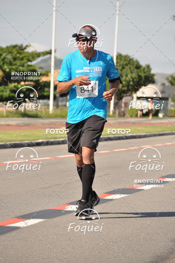Buy your photos of the event21KES - Meia Maratona do Esprito Santo on Fotop