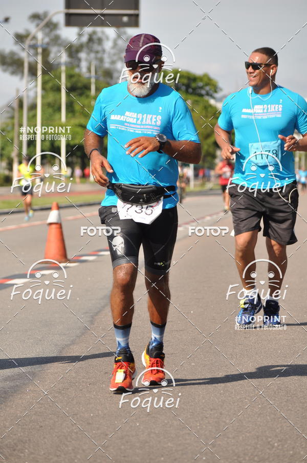 Buy your photos of the event21KES - Meia Maratona do Esprito Santo on Fotop