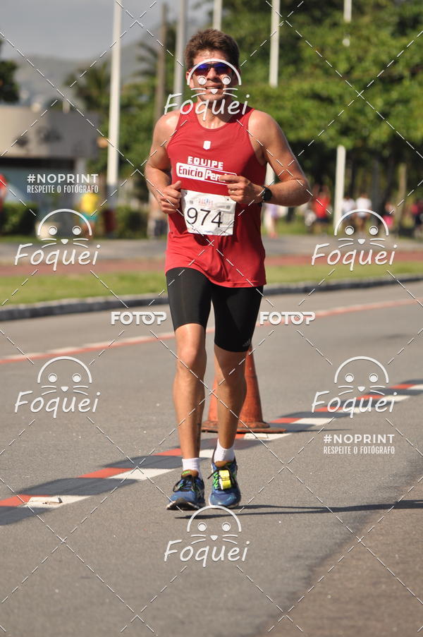 Buy your photos of the event21KES - Meia Maratona do Esprito Santo on Fotop