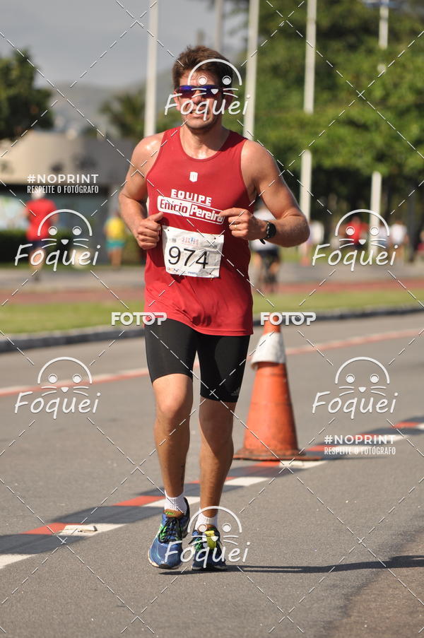 Buy your photos of the event21KES - Meia Maratona do Esprito Santo on Fotop