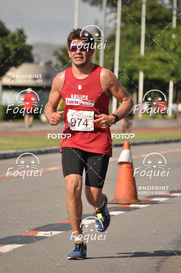 Buy your photos of the event21KES - Meia Maratona do Esprito Santo on Fotop