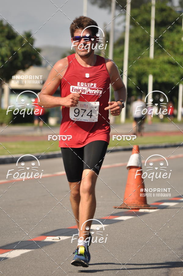 Buy your photos of the event21KES - Meia Maratona do Esprito Santo on Fotop