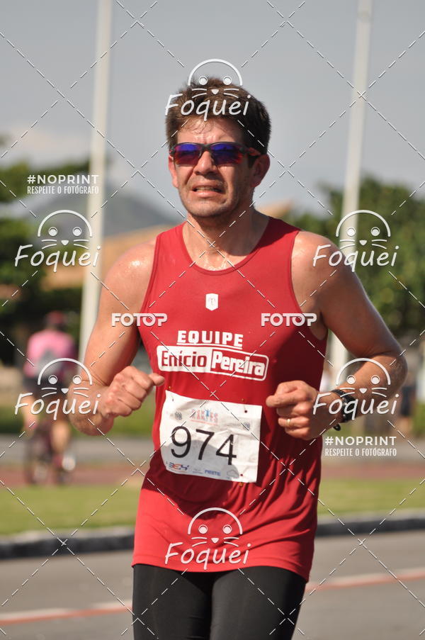 Buy your photos of the event21KES - Meia Maratona do Esprito Santo on Fotop
