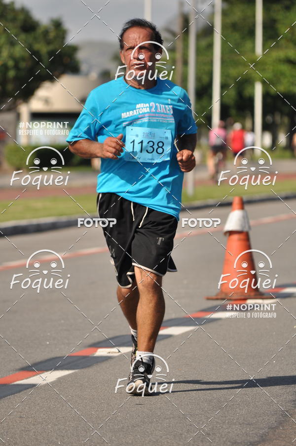 Buy your photos of the event21KES - Meia Maratona do Esprito Santo on Fotop