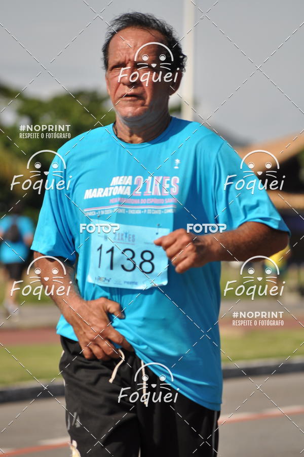 Buy your photos of the event21KES - Meia Maratona do Esprito Santo on Fotop