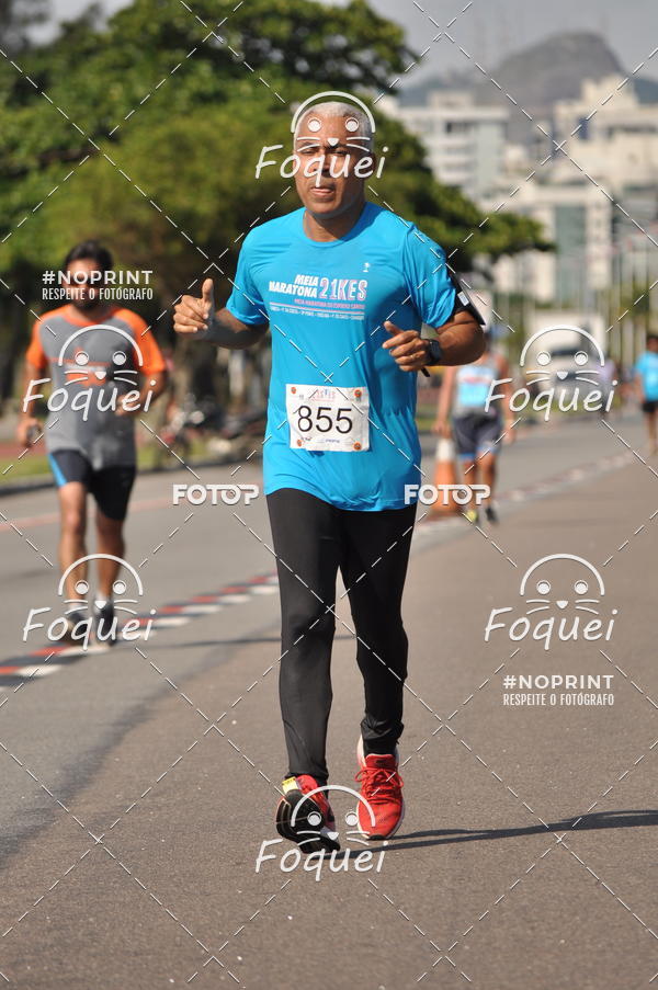 Buy your photos of the event21KES - Meia Maratona do Esprito Santo on Fotop