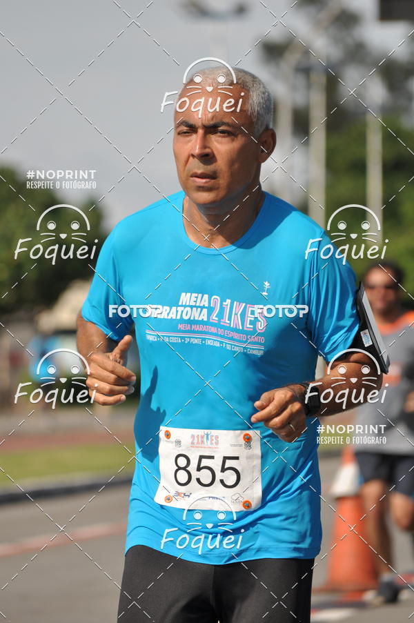 Buy your photos of the event21KES - Meia Maratona do Esprito Santo on Fotop