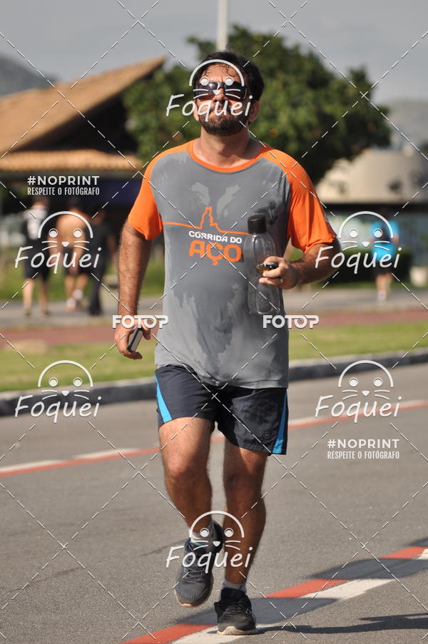 Buy your photos of the event21KES - Meia Maratona do Esprito Santo on Fotop