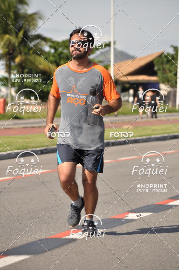 Buy your photos of the event21KES - Meia Maratona do Esprito Santo on Fotop