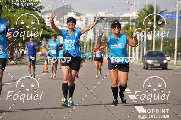 Buy your photos of the event21KES - Meia Maratona do Esprito Santo on Fotop