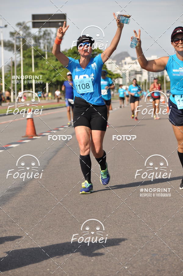 Buy your photos of the event21KES - Meia Maratona do Esprito Santo on Fotop