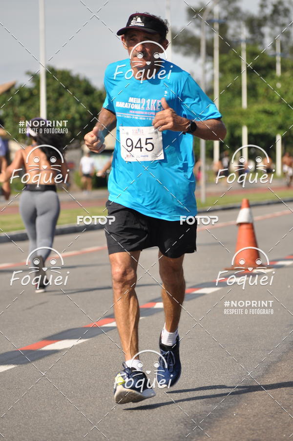 Buy your photos of the event21KES - Meia Maratona do Esprito Santo on Fotop