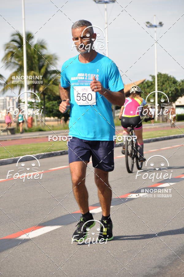 Buy your photos of the event21KES - Meia Maratona do Esprito Santo on Fotop
