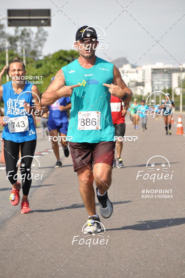 Buy your photos of the event21KES - Meia Maratona do Esprito Santo on Fotop